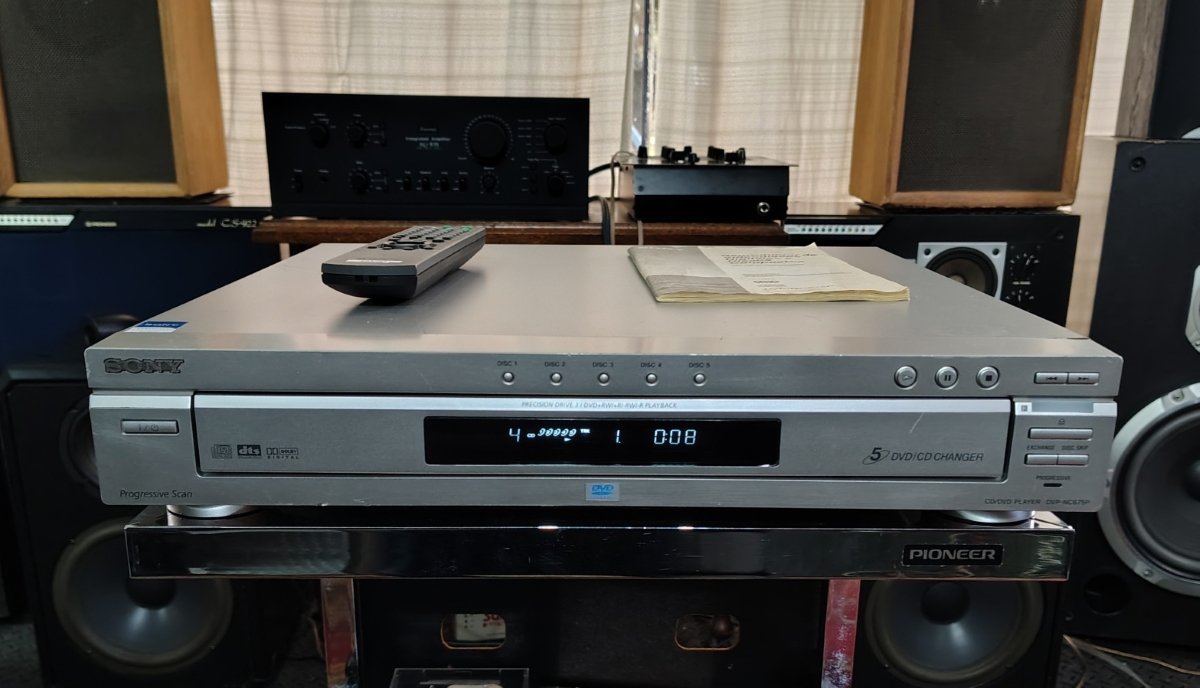 sony-dvpnc675p